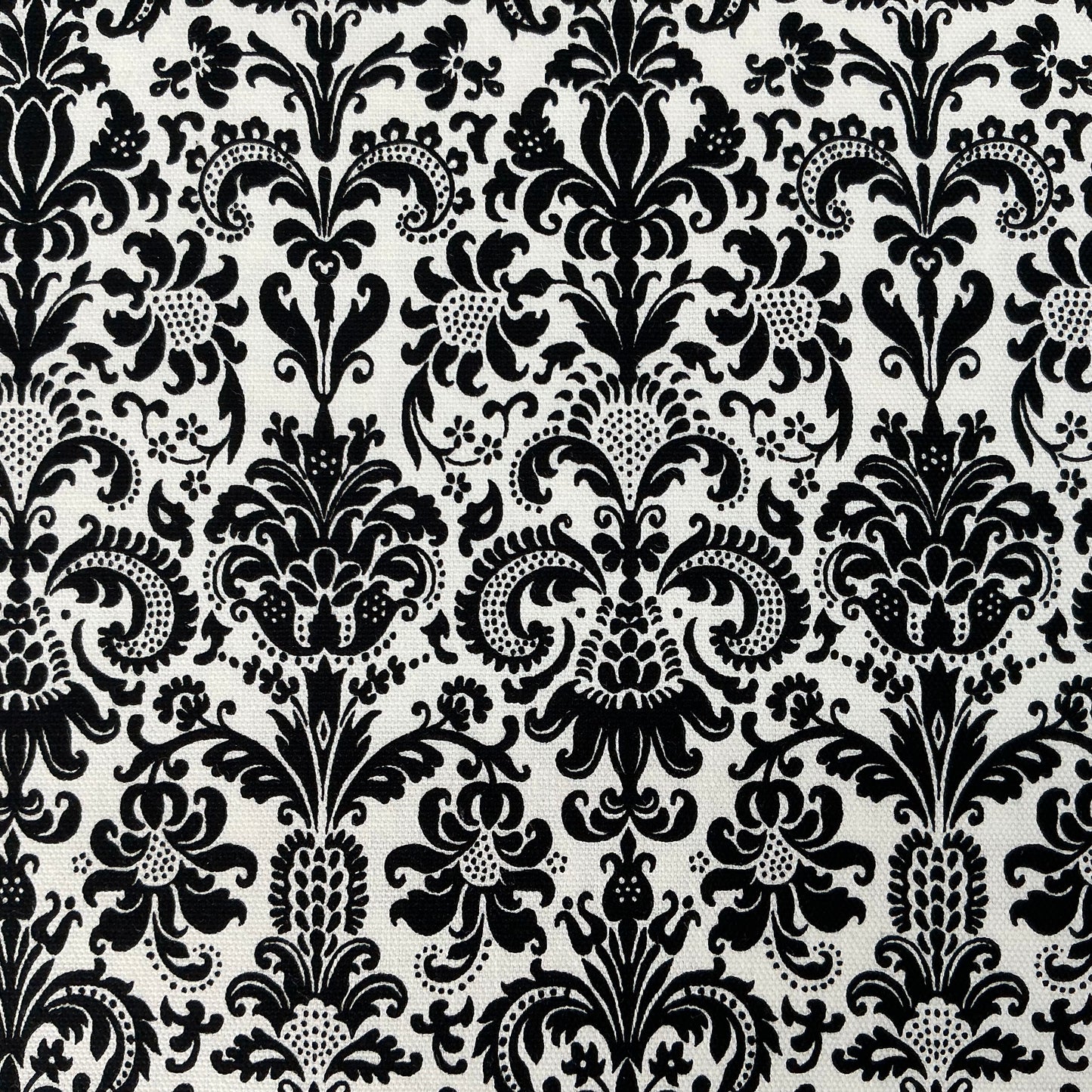 Zawa - Vintage Floral Design - Black on White