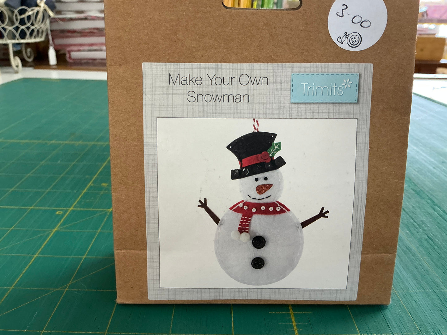 Make A Felt Snowman Decoration