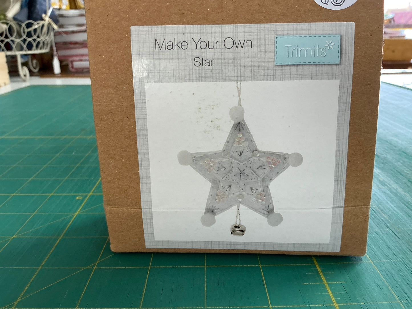 Make A Felt Star Decoration