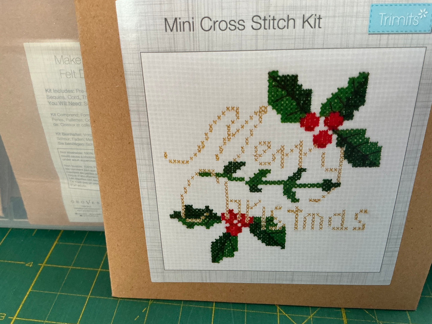 Merry Christmas - Mini Cross Stitch Kit