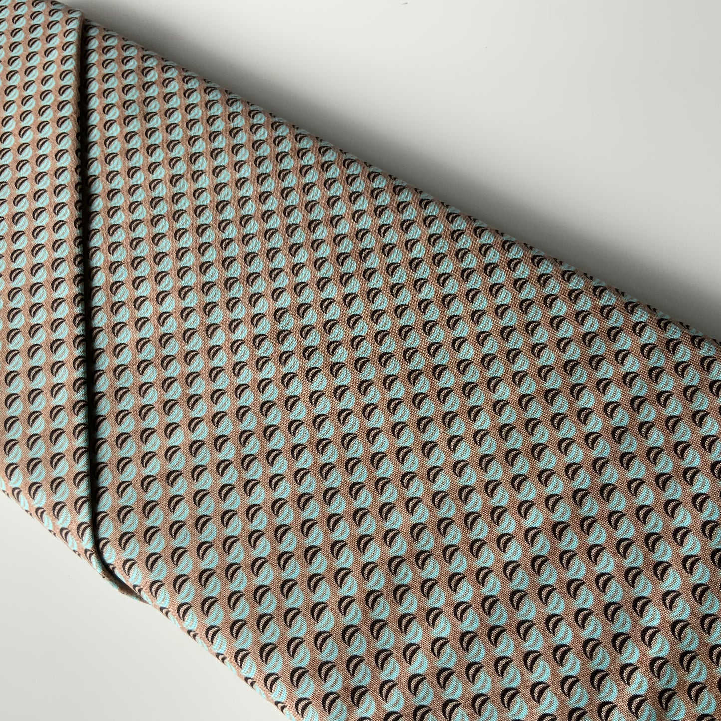 Petite Motifs Blue And Black Arcs