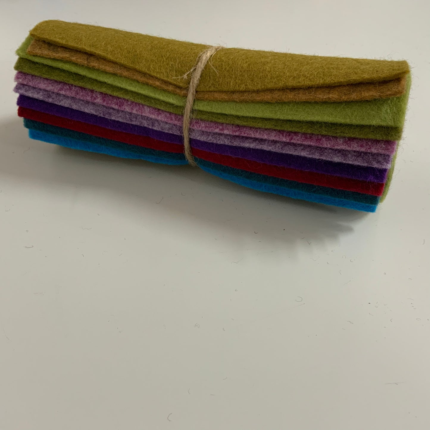 6” Felt Rolls Colour Variety Fr14