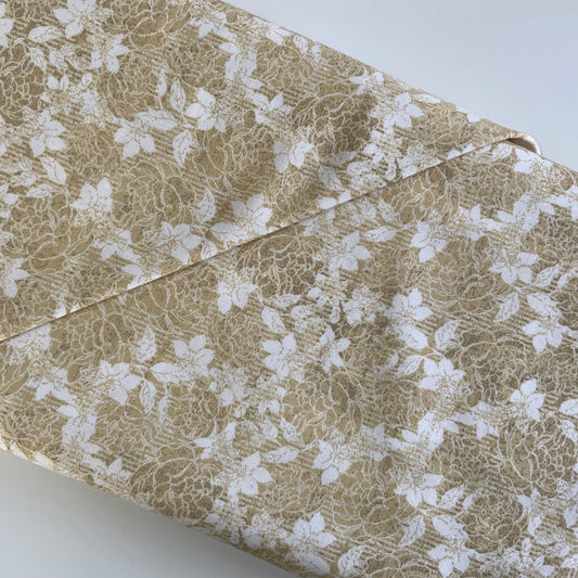 Moda Stilleto Cream Flowers on Sand