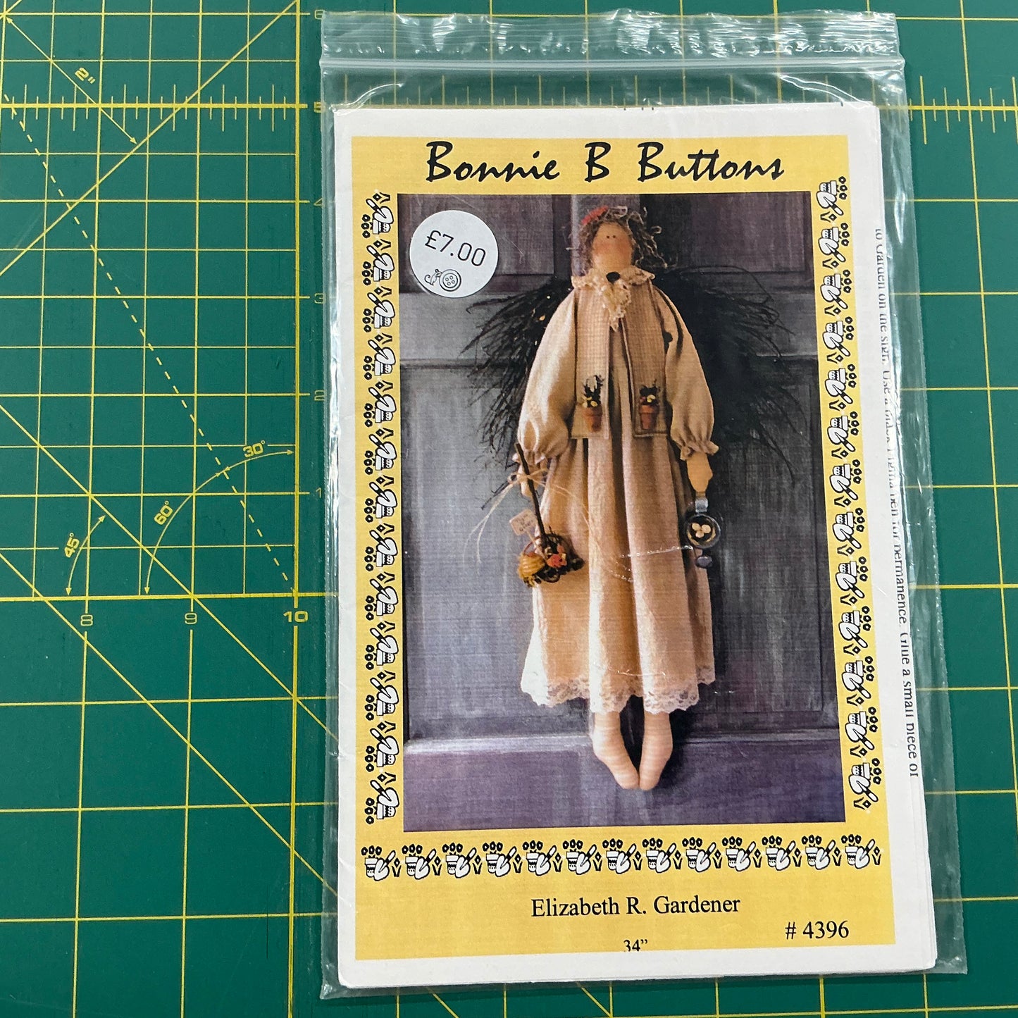 Elizabeth R Gardener - Doll Pattern