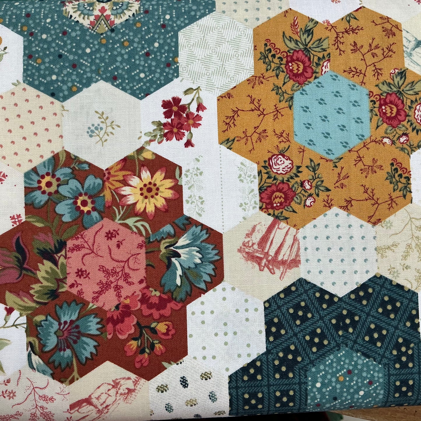 Sarah’s Garden - Patchwork Cheater
