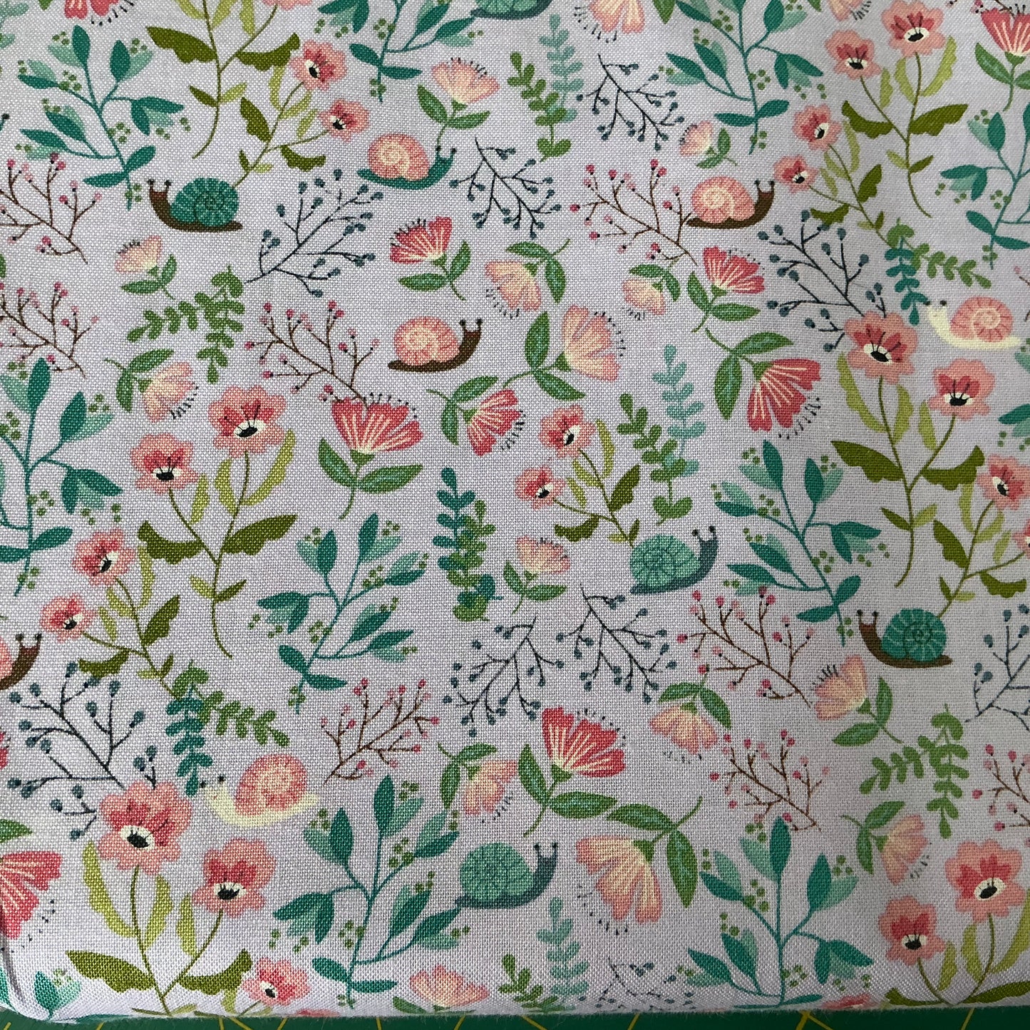 Blossoms & Cute Tiny Snails on Lilac - Le Petit Escargot