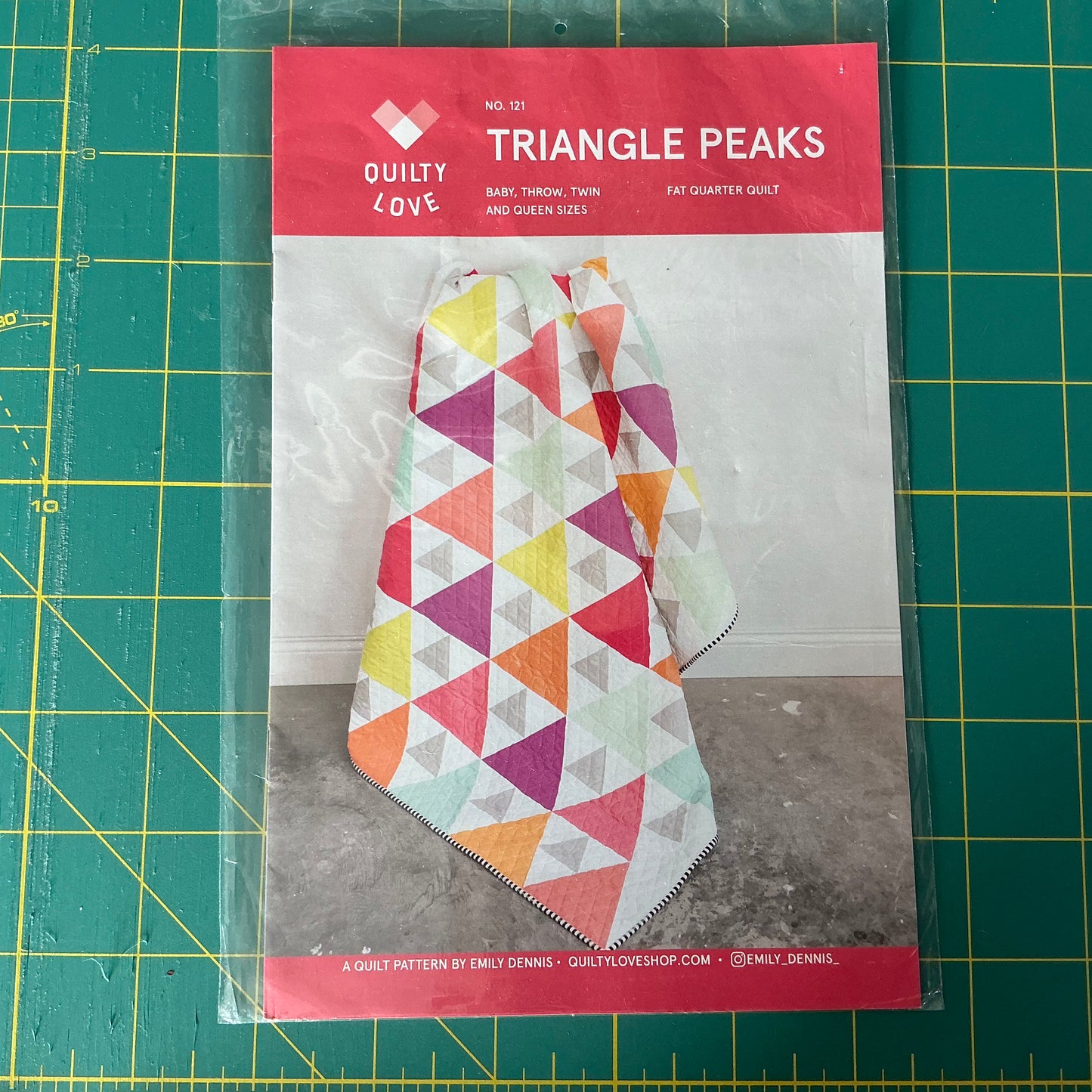 Triangle Peaks Quilt Pattern