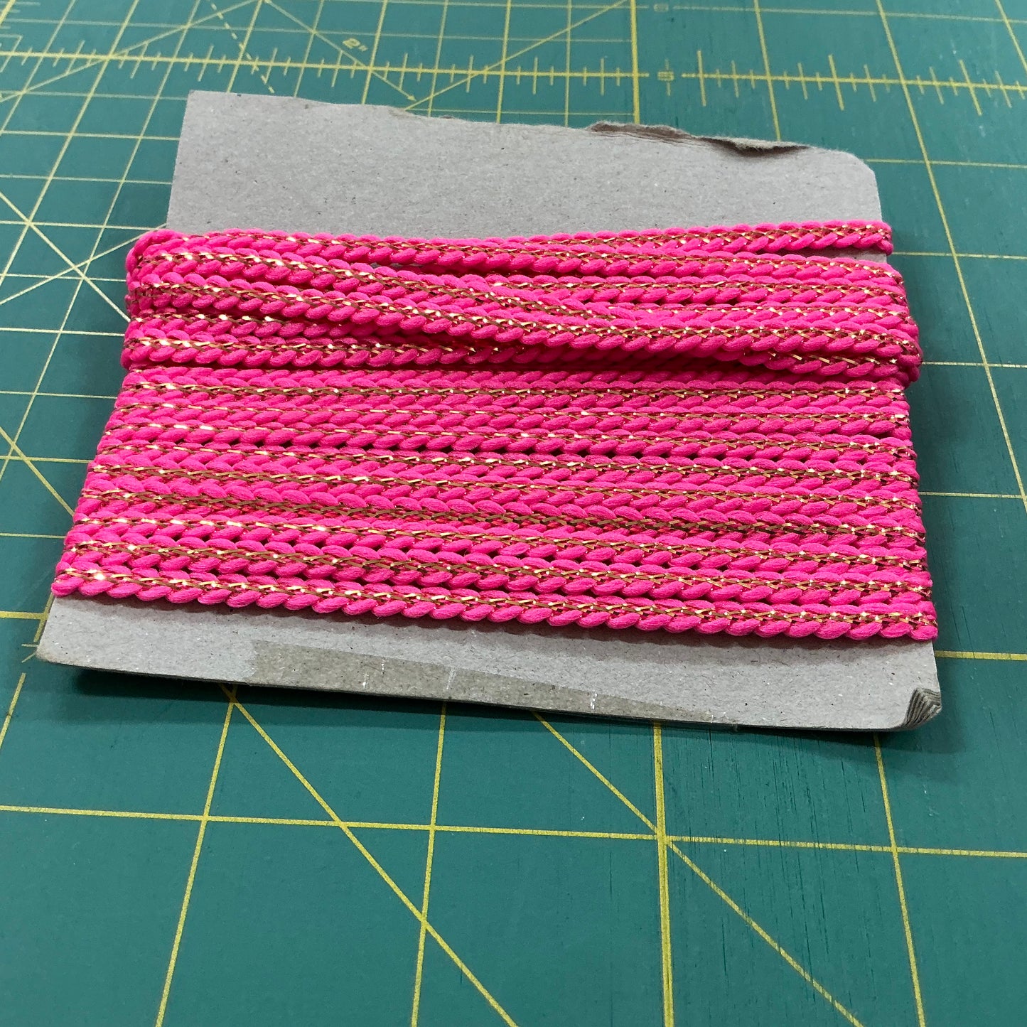 Narrow Braid - Bright Pink with Gold Stripe - 5mm