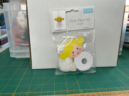 Angel Pom Pom Kit