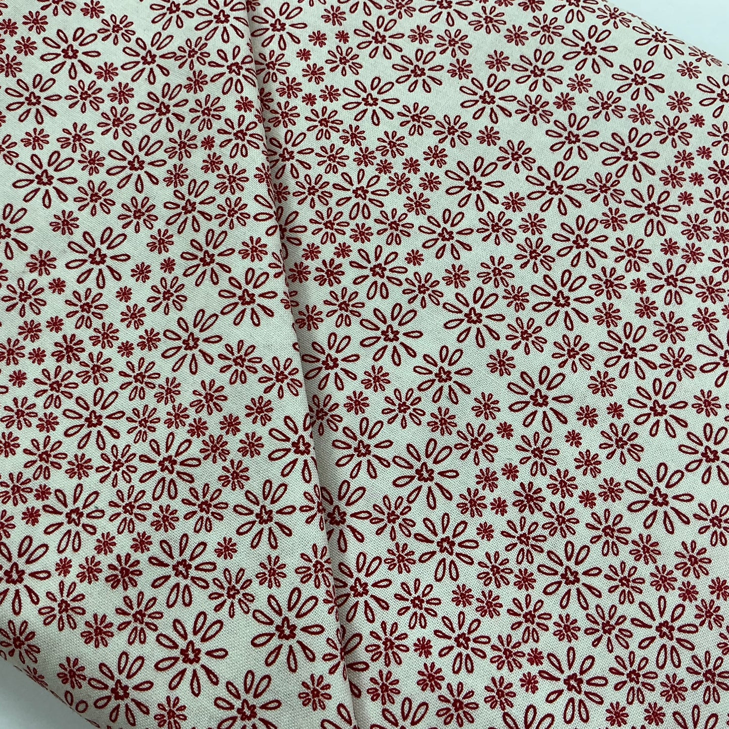 Red Flowers on Cream - Red Velvet