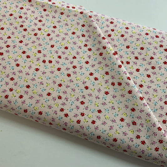 Small Bright Flowers on Pale Pink - Delightful - Fat Quarter