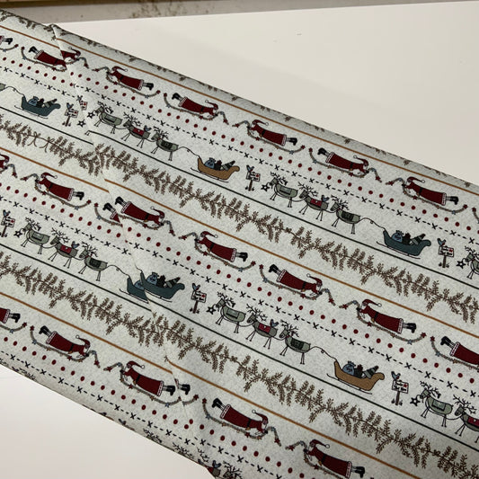 Scenic Stripes - Cream - Hollyberry Christmas - Fat Quarter