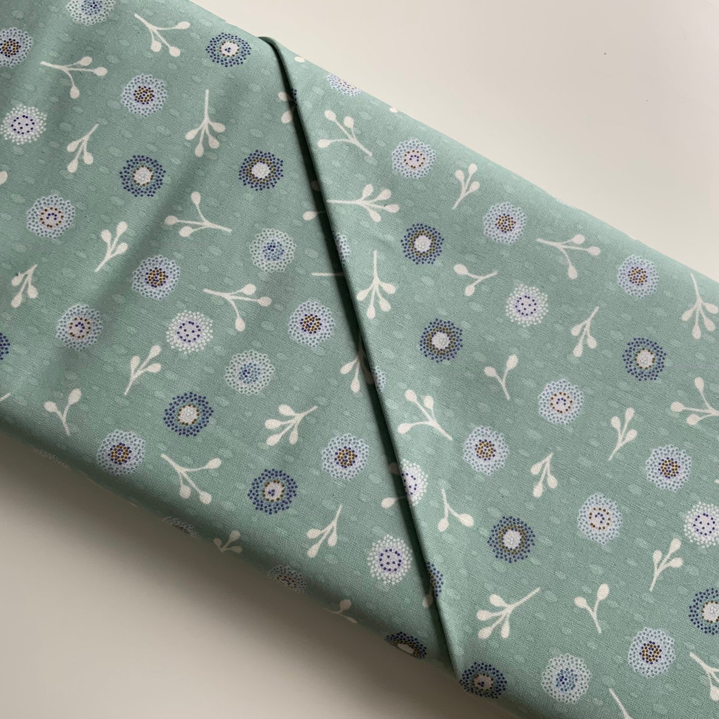 Flower And Dots Pale Aqua - Fat Quarter