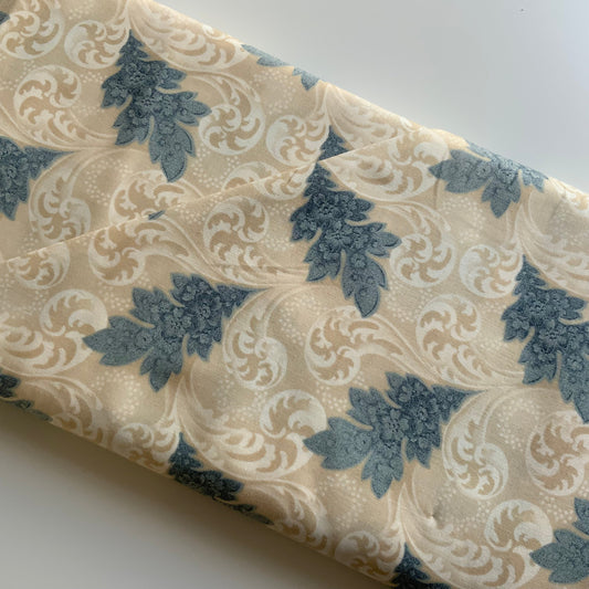 Blue Barn Blue Leaves on Cream - Fat Quarter