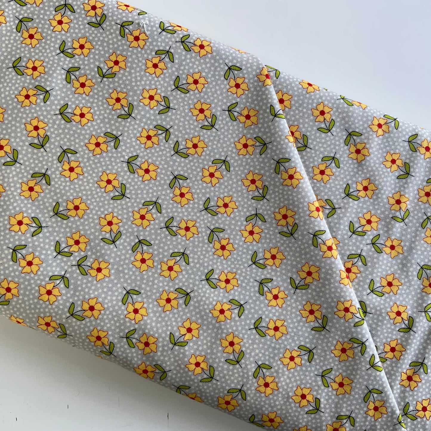 The Sweet Life Yellow Flowers - Fat Quarter