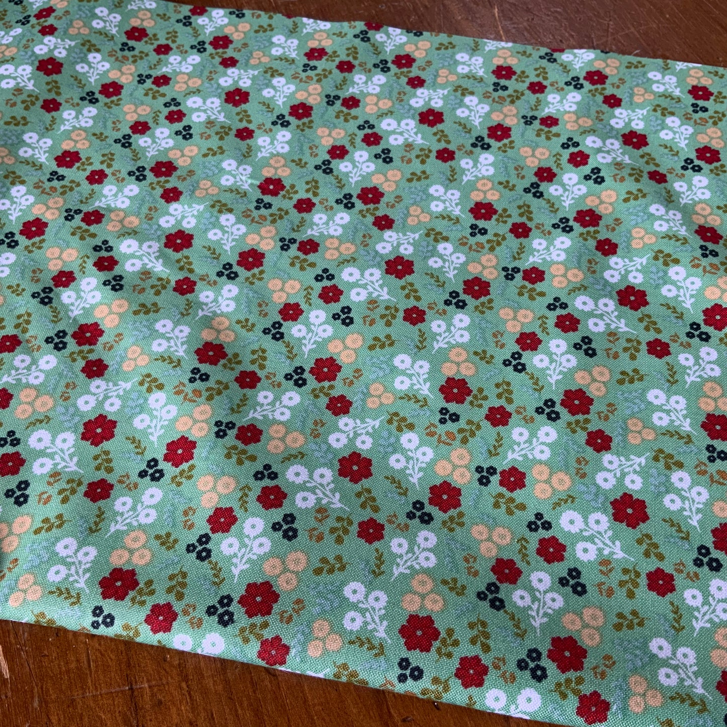 Flowers on Green - Jemima - Poppies Patchwork Club