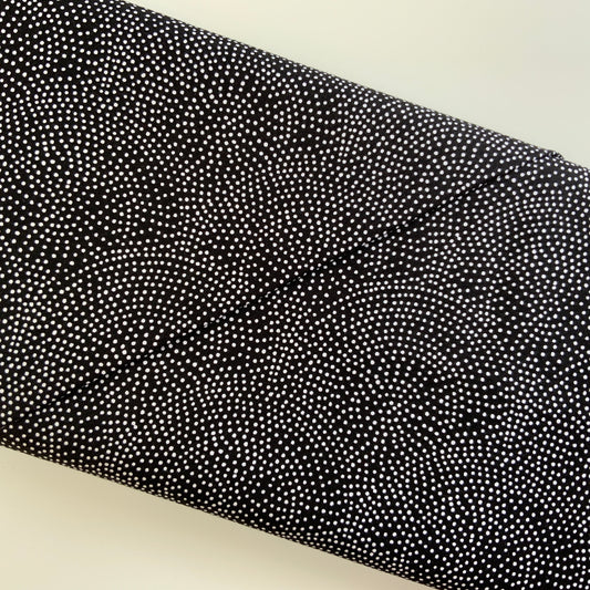 Monochrome Dotty Scallop Black - Fat Quarter